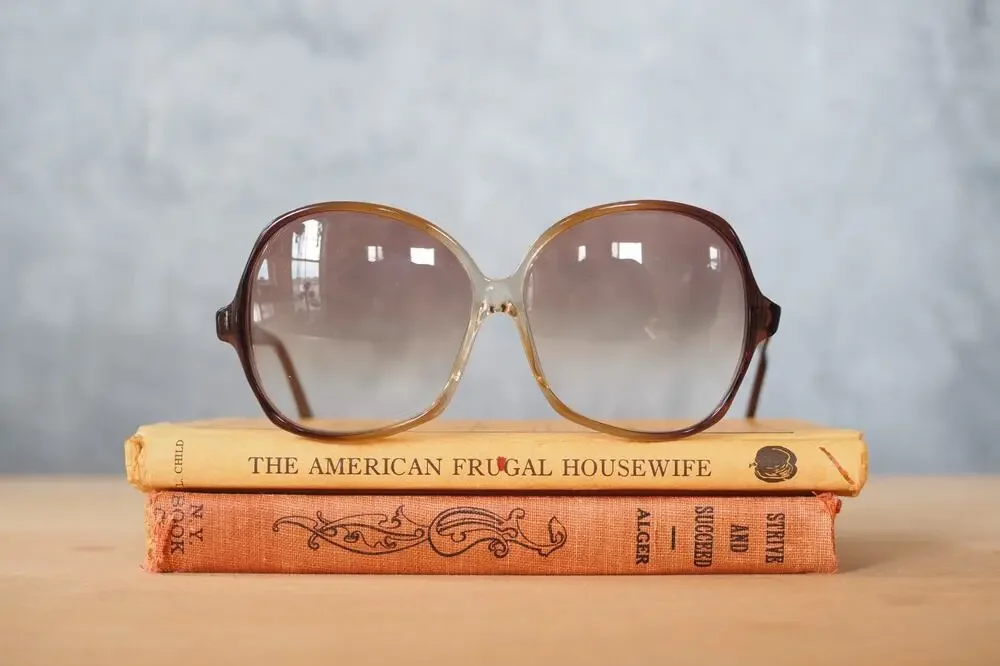 70s Vintage Sunglasses USA Glam Retro Grandma Chic Oversized Festival Disco NOS